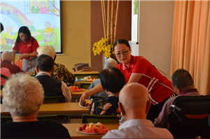 走进福利院，情暖老人心——新利体育供应链公益行